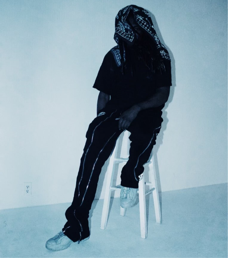 Black Seeker Bandana